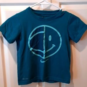 Nike Boys T-shirt size L(6-7yrs)